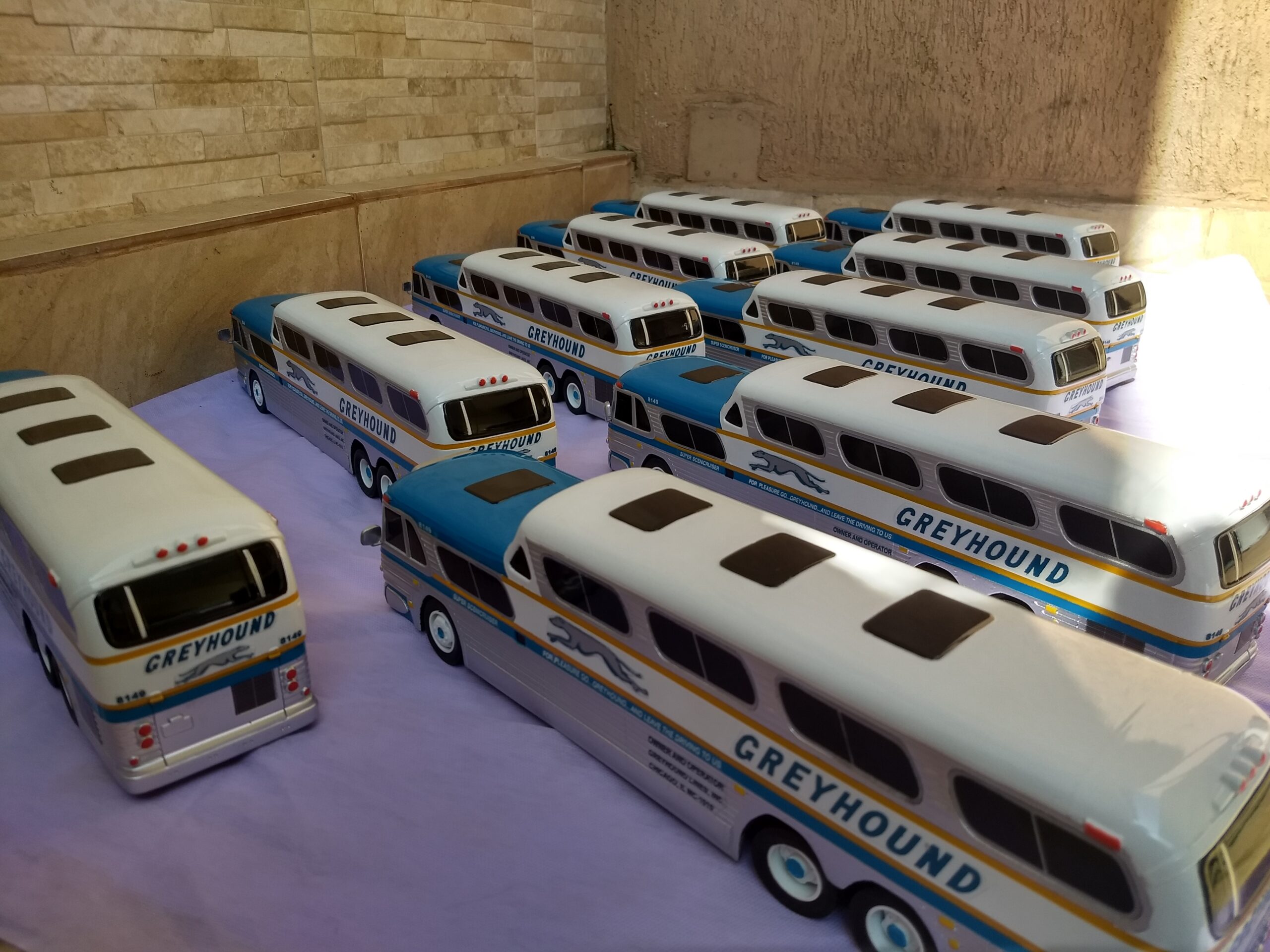 GM PD4501 SCENICRUISER - Imagem 8