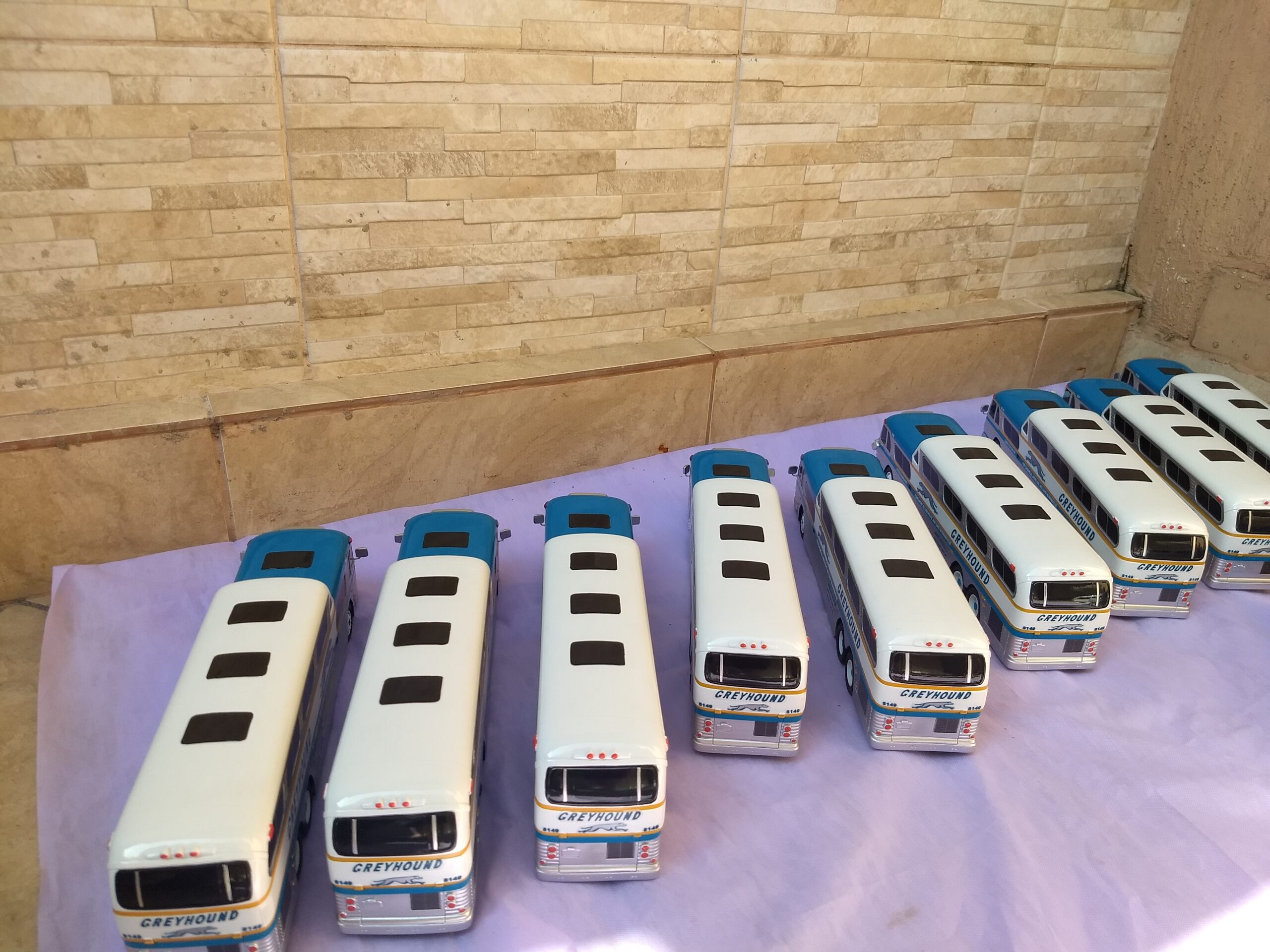 GM PD4501 SCENICRUISER - Imagem 9