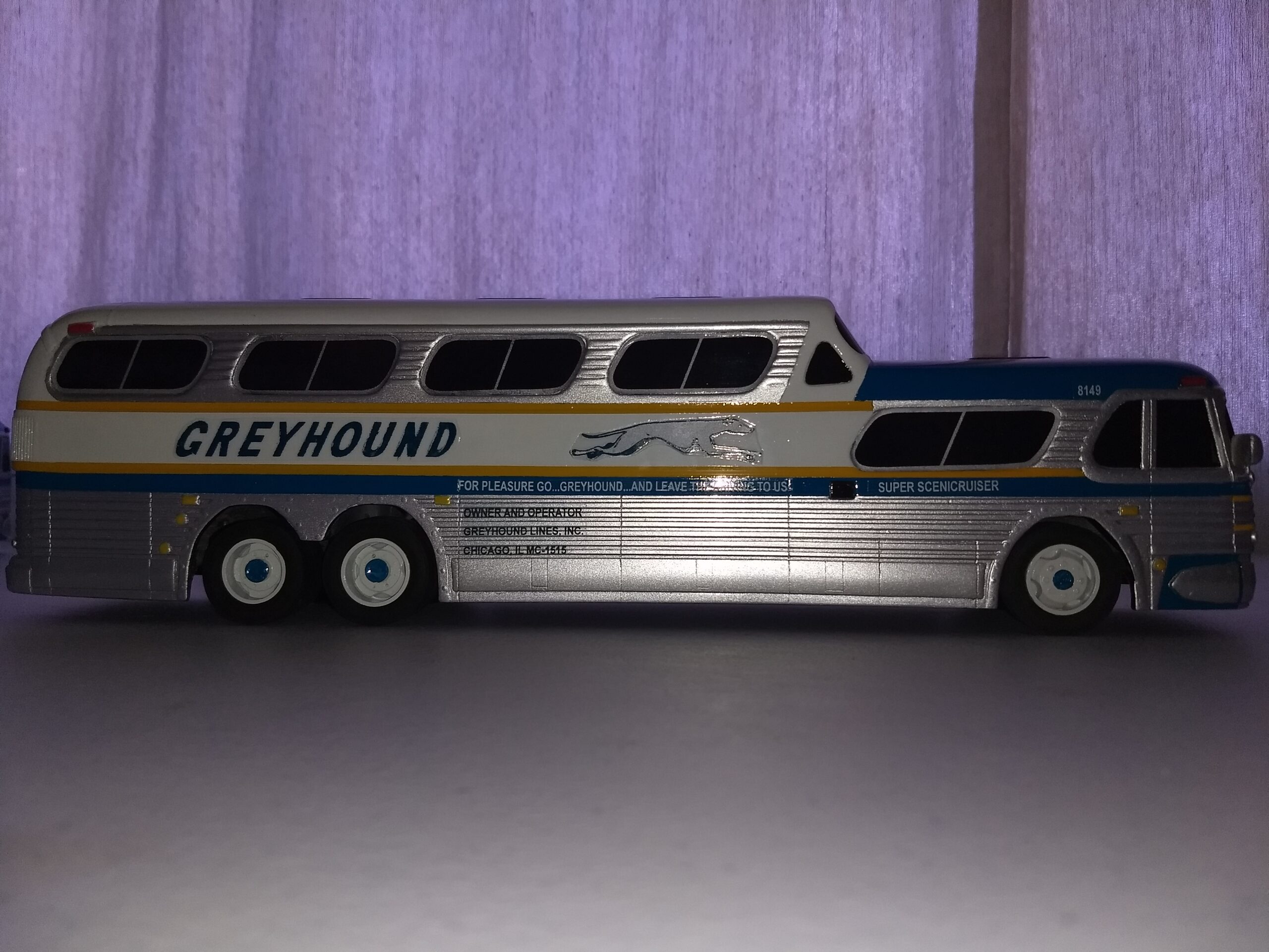 GM PD4501 SCENICRUISER - Imagem 15