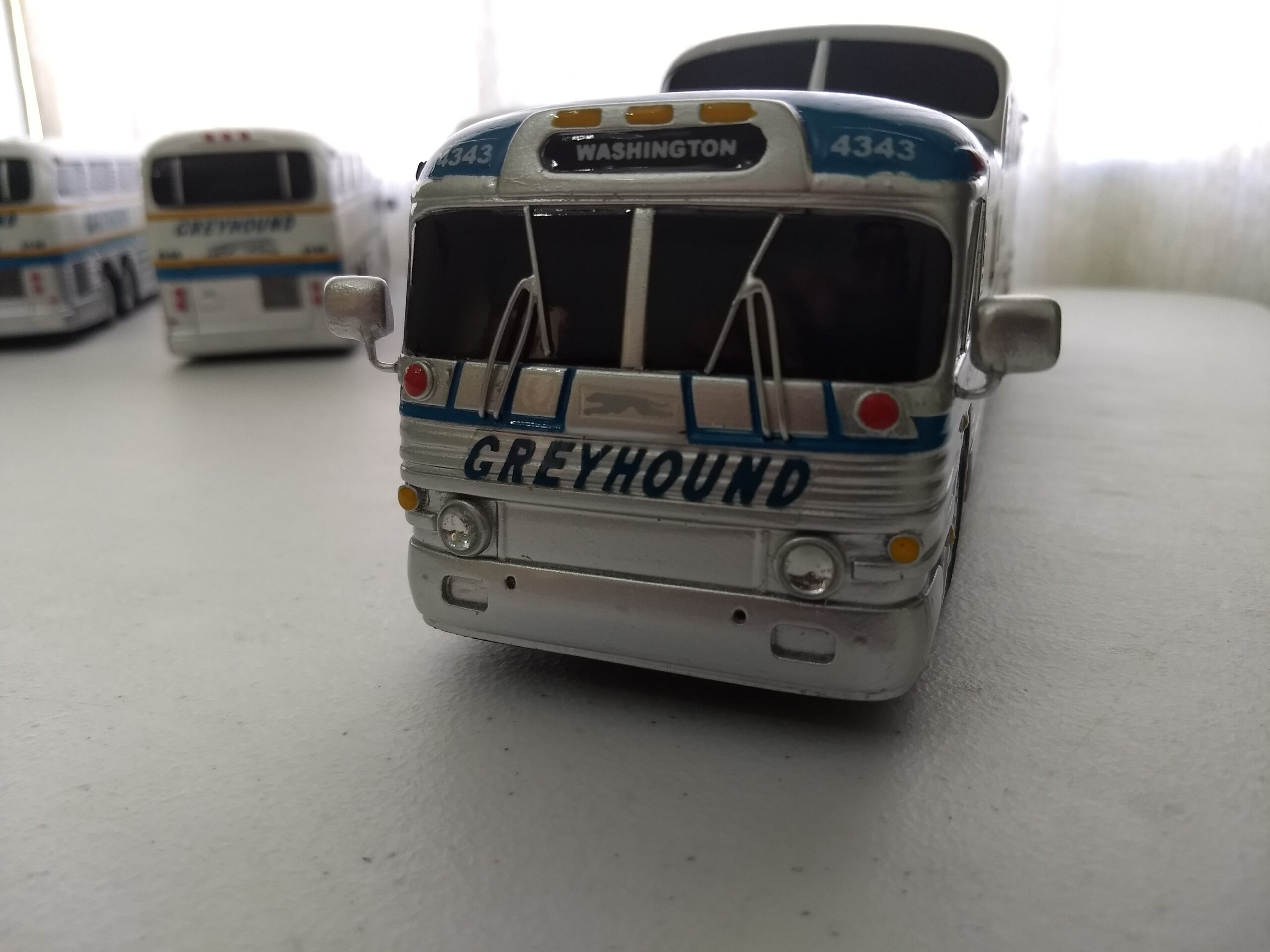 GM PD4501 SCENICRUISER - Imagem 22